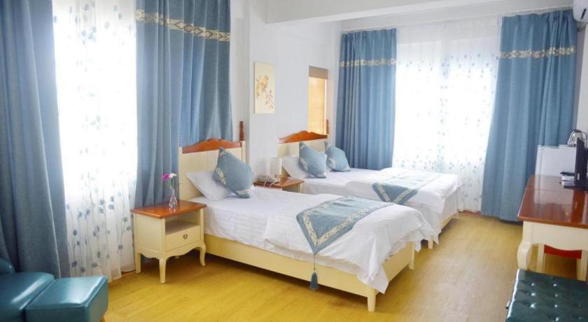 Hotel Blue Saipan Garden Extérieur photo