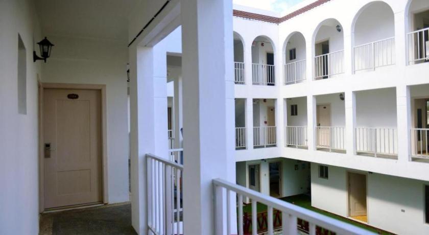 Hotel Blue Saipan Garden Extérieur photo